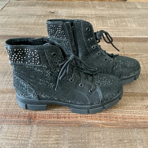 Madden NYC Women's Chunky Combat Boot With Rhinestone And Shimmer-Sz 5 - Picture 3 of 6